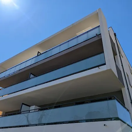 3 Pieces Climatise Avec Parking A Argeles-sur-mer - Fr-1-776-144 شقة