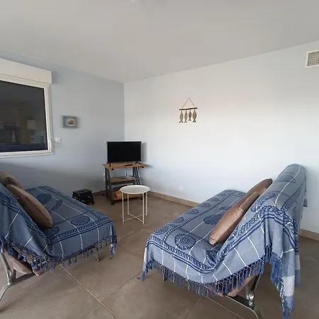 3 Pieces Climatise Avec Parking A Argeles-sur-mer - Fr-1-776-144