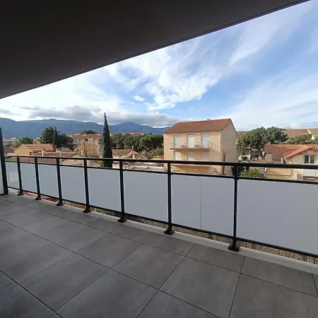 3 Pieces Climatise Avec Parking A Argeles-sur-mer - Fr-1-776-144 شقة